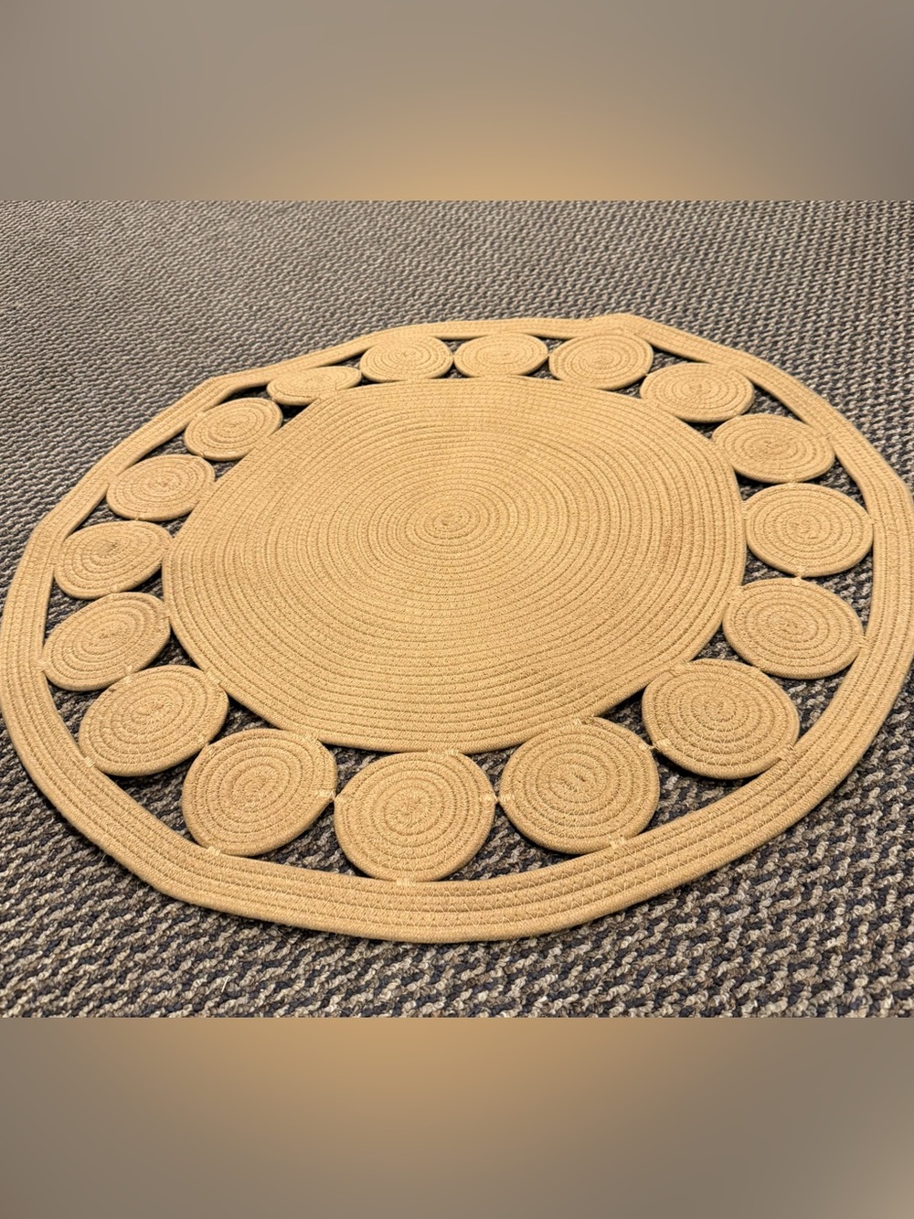 Braided Round Accent Rug in Natural Beige